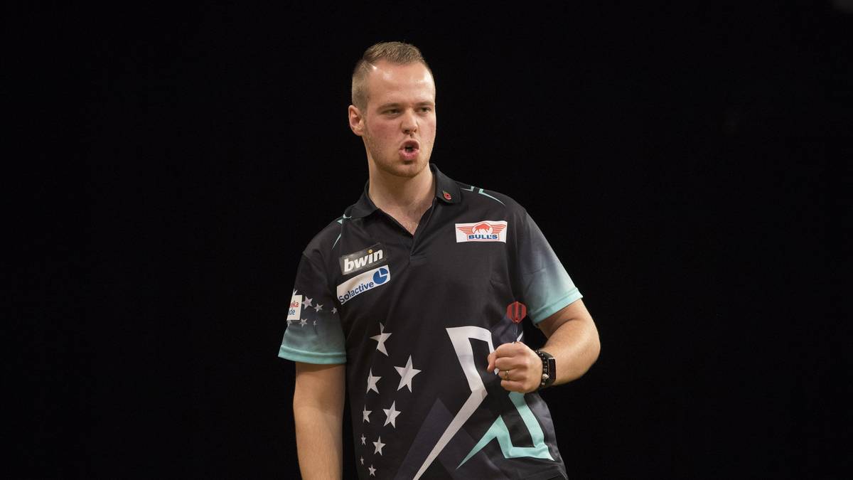 MAX HOPP ("Maximiser", 22 Jahre, Deutschland, Platz 32 in der Order of Merit): Deutschlands bester Dartsspieler legte seine bislang beste Saison hin. Wenn er das Nervenflattern auf der großen Bühne in den Griff bekommt, kann er überraschen. Allerdings würde in Runde schon MvG warten