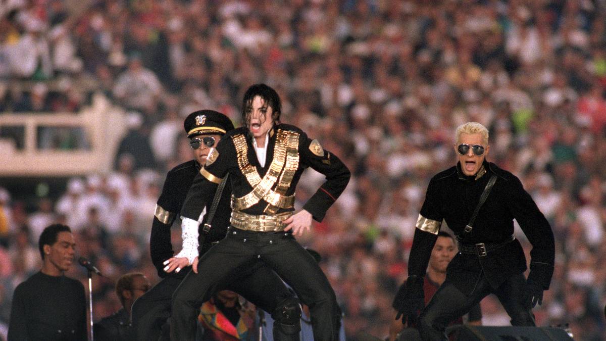 Der "King of Pop" macht 1993 seine Aufwartung im Rose-Bowl-Stadium zu Pasadena. 98.000 sehen Michael Jacksons Auftritt live vor Ort