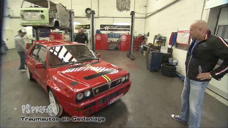 Sport1-Zuschauer Carsten will ein ganz besonderes Auto: Eines, das nicht nur Spaß, sondern Carsten auch noch reicher macht. Ein Auto, das nicht an Wert verliert, sondern noch dazu gewinnt! Jean-Pierre und Sidney machen sich auf die Suche nach einem Youngtimer. Alles, was zwischen 20 und 30 Jahren auf dem Blechbuckel hat, möglichst selten gebaut wurde und in gutem Zustand ist, hat große Chancen auf Wertsteigerung. Bis maximal 26.000 Euro will Carsten ausgeben, dafür gibt es einige „Schnäppchen“, die sich in 5 bis 10 Jahren zu echten Schätzen entwickeln können. Sidney und Jean Pierre checken, was das Zeug hält: Lancia Delta HF Integrale, Porsche G-Modell und den Klassiker Mercedes SL.