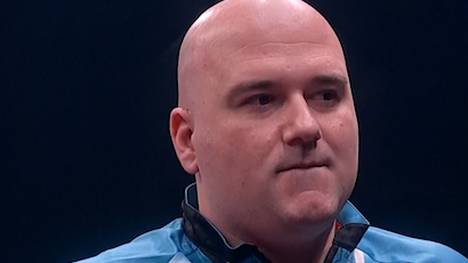 Dirk van Duijvenbode und Rob Cross zittern im Decider um den Viertelfinaleinzug der European Darts Trophy. Ex-Weltmeister Cross verpasst sogar ein Single-Feld.
