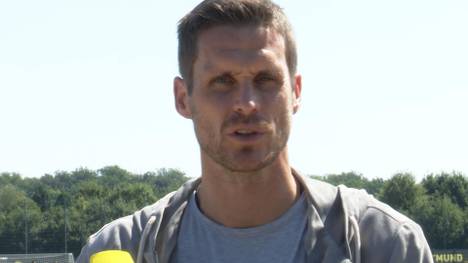 BVB-Sportdirektor Sebastian Kehl spricht über die Ziele für die neue Saison. Dabei vermeidet der ehemalige BVB-Kapitän eine klare Ansage in Richtung der Konkurrenz.