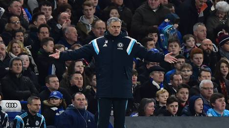 Jose Mourinho kommentiert häufig die Leistungen der Schiedsrichter