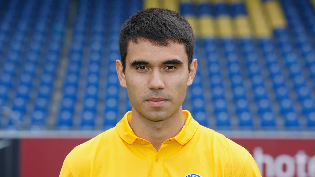 Profivertrag für Löwe Holtmann