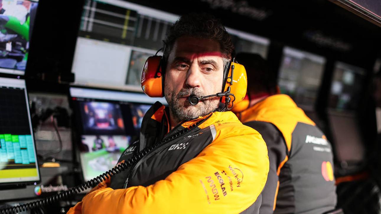 McLaren-Teamchef Andrea Stelle mit böser Miene