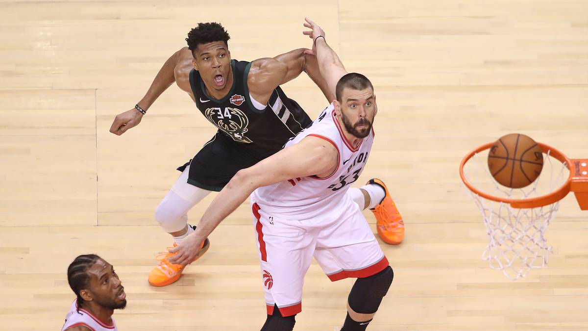 PLATZ 6 - MARC GASOL: Der jüngere Gasol-Bruder ist vor allem durch seine Defensivstärke bekannt, verbrachte seine Karriere aber lange bei den nie um Titel spielenden Memphis Grizzlies. Kann im Karriereherbst mit 34 Jahren noch NBA-Champion mit den Raptors werden. Drei All-Star-Teilnahmen, dazu "Defensive Player of the Year" 2013