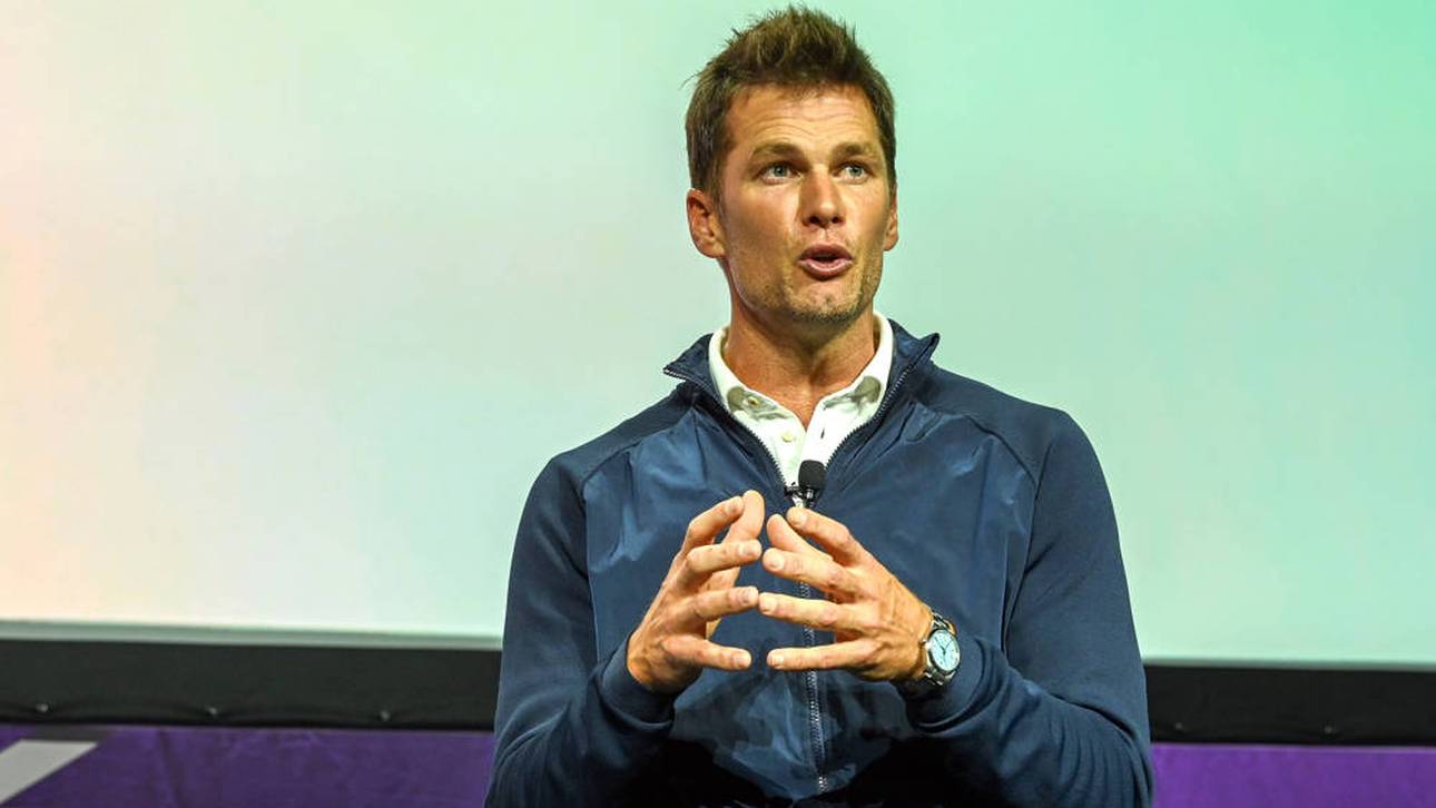 „F**king Kids“: Brady lästert