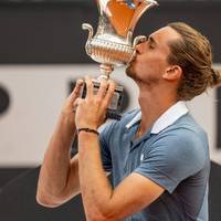 Der Tennis-Olympiasieger gewinnt in Rom seinen sechsten Masterstitel, will sich aber nicht zu lange damit aufhalten.