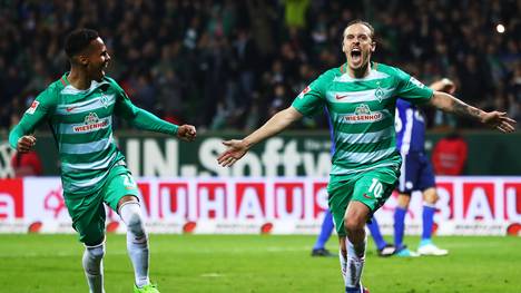 Werder Bremen v FC Schalke 04 - Bundesliga