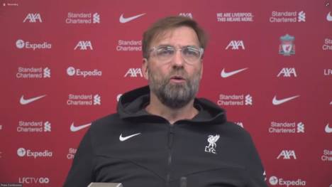 Beim Champions-League-Spiel zwischen Midtjylland und dem FC Liverpool gab es wegen des Videoschiedsrichters viele Verzögerungen. Reds-Trainer Jürgen Klopp sieht darin einen Schwachpunkt des VAR.