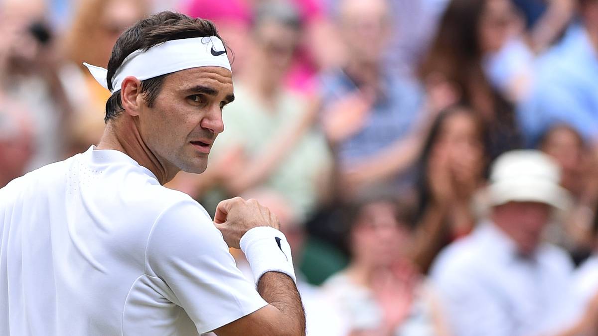 Der 35-Jährige nimmt seinem sieben Jahre jüngeren Widersacher nach nur 37 Minuten den ersten Satz mit 6:3 ab - und führt im zweiten Durchgang schnell mit 3:0