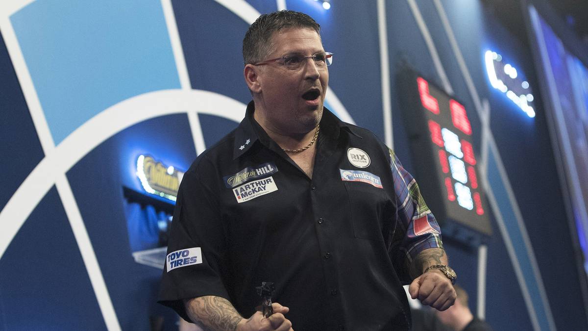 RANG 7 - GARY ANDERSON: Der zweimalige Weltmeister ist nicht mehr in der Topform früherer Jahre. Ihn plagen immer wieder Rückenprobleme. So musste er heuer auch die Premier League absagen. An guten Tagen kann er mit seinen 180ern jeden schlagen, ob er aber noch die Konstanz für eine lange WM hat, ist fraglich. Die Doppel-Schwäche kann er immer seltener kompensieren