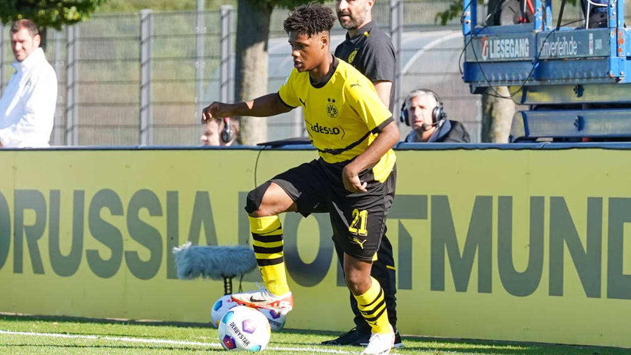 Borussia Dortmund: Edin Terzic enthüllt wie es mit Julien Duranville weitergeht