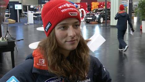 Das IOC hat die Nordische Kombination der Damen nicht für die Olympischen Spiele 2026 zugelassen. Nathalie Armbruster, Gesamtweltcup-Siegerin der Saison 2025/25, findet deutliche Worte für diese Entscheidung, durch die ihr ein Kindheitstraum erstmal verwehrt bleibt. 