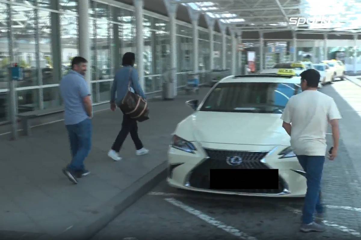 Nur ein Bayern-Profi fährt mit dem Taxi davon...