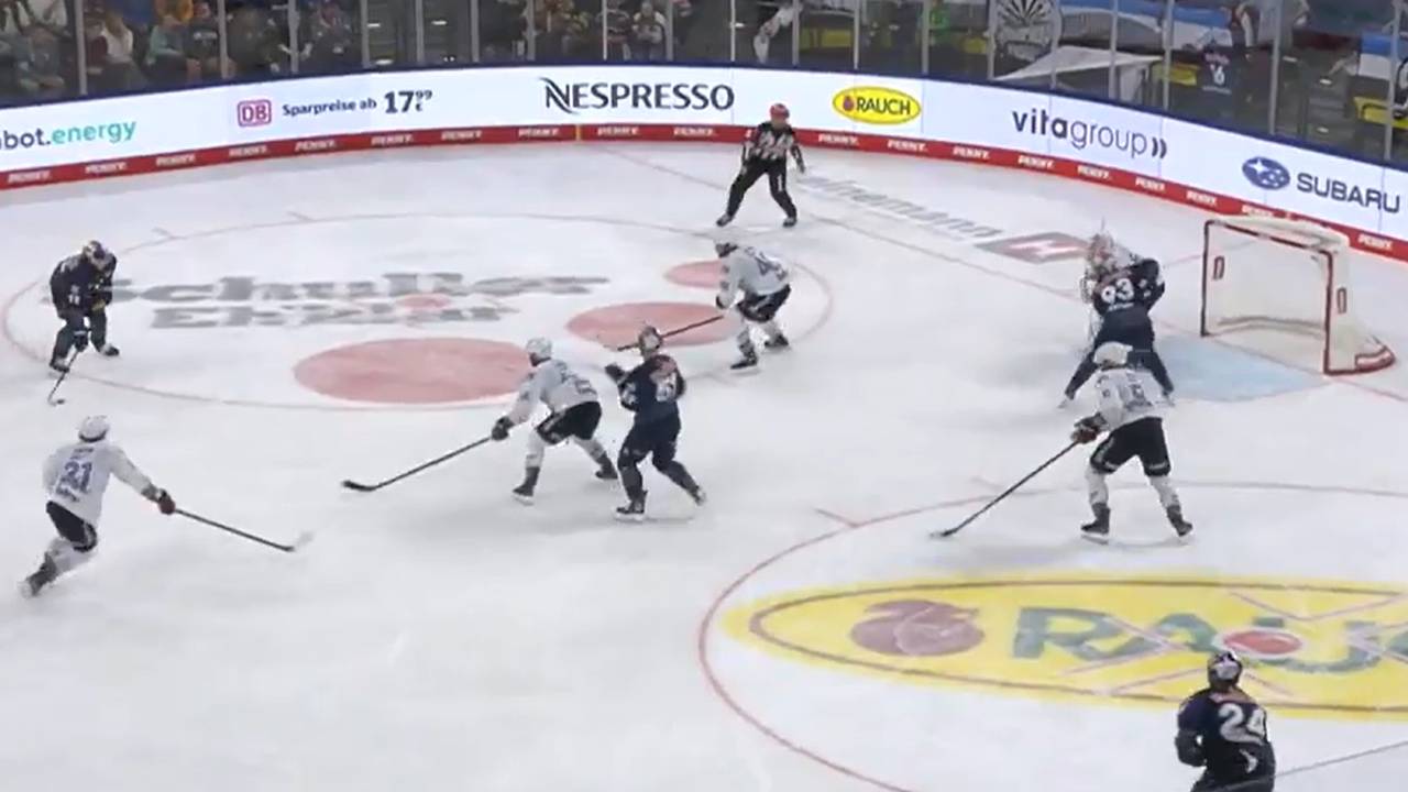 EHC Red Bull München - Adler Mannheim (Highlights)