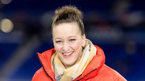Fußball-Nationaltorhüterin Almuth Schult hat eine überraschende Idee zur Besetzung des Bundestrainerpostens der Frauen ins Spiel gebracht. 