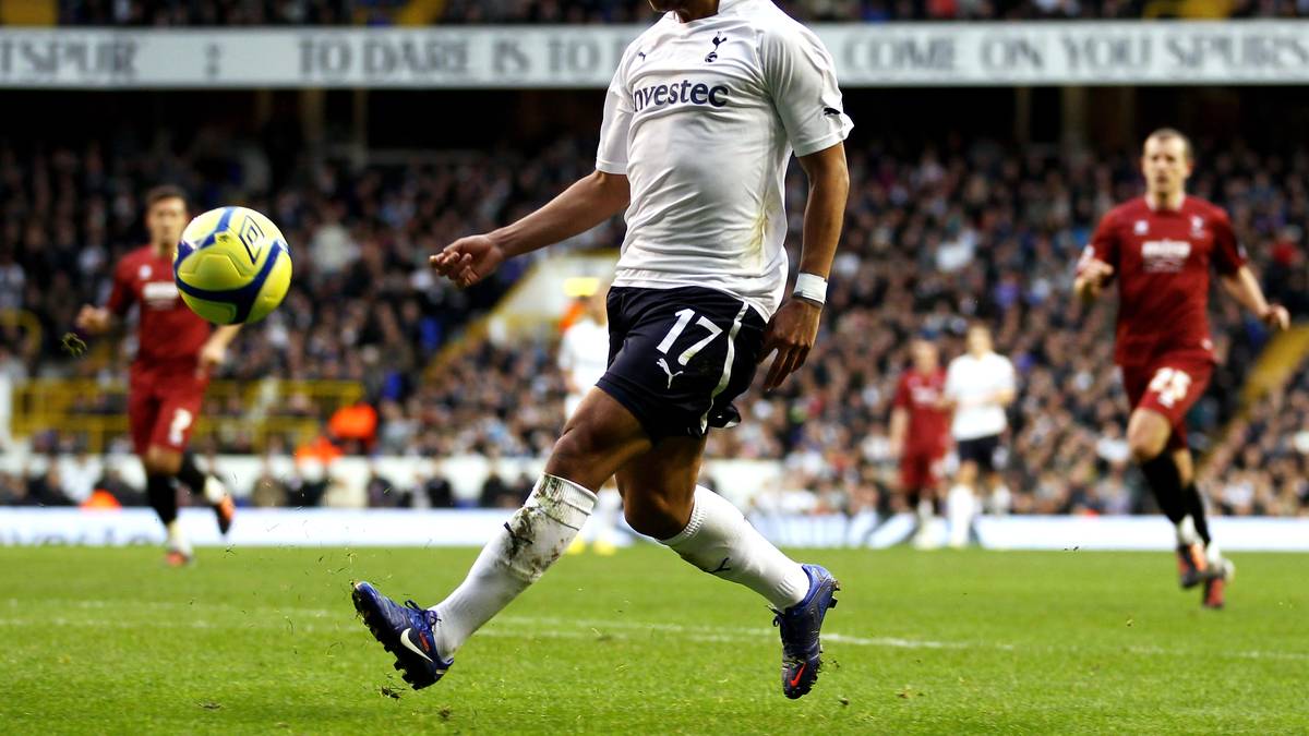 GIOVANI DOS SANTOS (30 Jahre/CF America): Einst als großes Talent beim FC Barcelona gehandelt, dachte man, die Spurs hätten sich mit dem Transfer eine große Zukunftshoffnung gesichert. Pustekuchen. Dos Santos wurde nach Ipswich verliehen. Im Anschluss unter anderem noch bei LA Galaxy und jetzt bei CF America unter Vertrag
