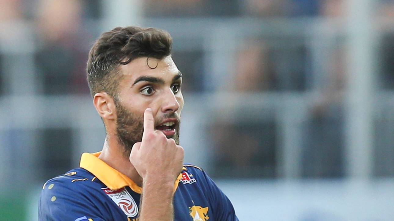 Teamkollegen prügeln sich um Elfer