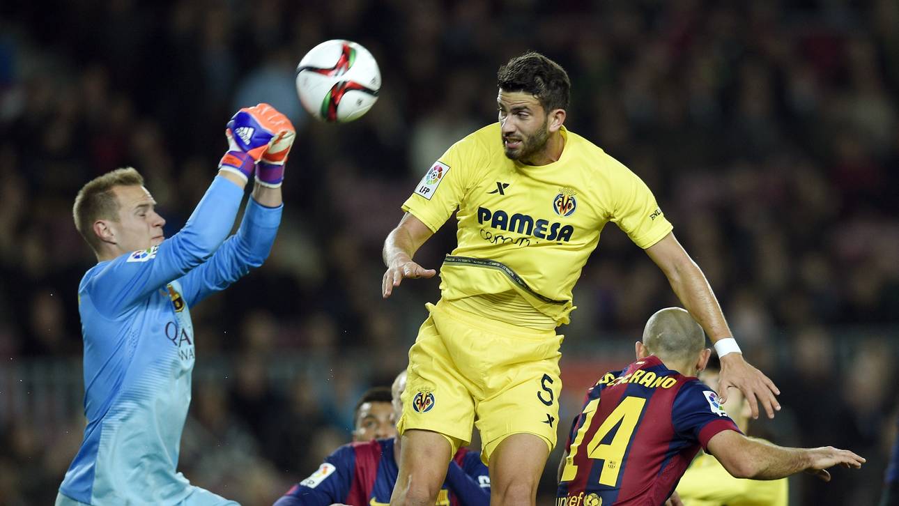 Barca siegt trotz ter Stegens Patzer