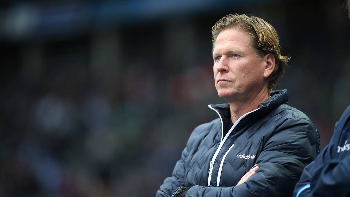 PLATZ 16 - MARKUS GISDOL (Hamburger SV): Nach der spektakulären Rettung in der Vorsaison wollte Gisdol mit dem HSV deutlich weiter nach oben in der Tabelle. Dass es erneut nur zum Abstiegskampf reicht, ernüchtert Hamburgs Fans wie den Trainer selbst