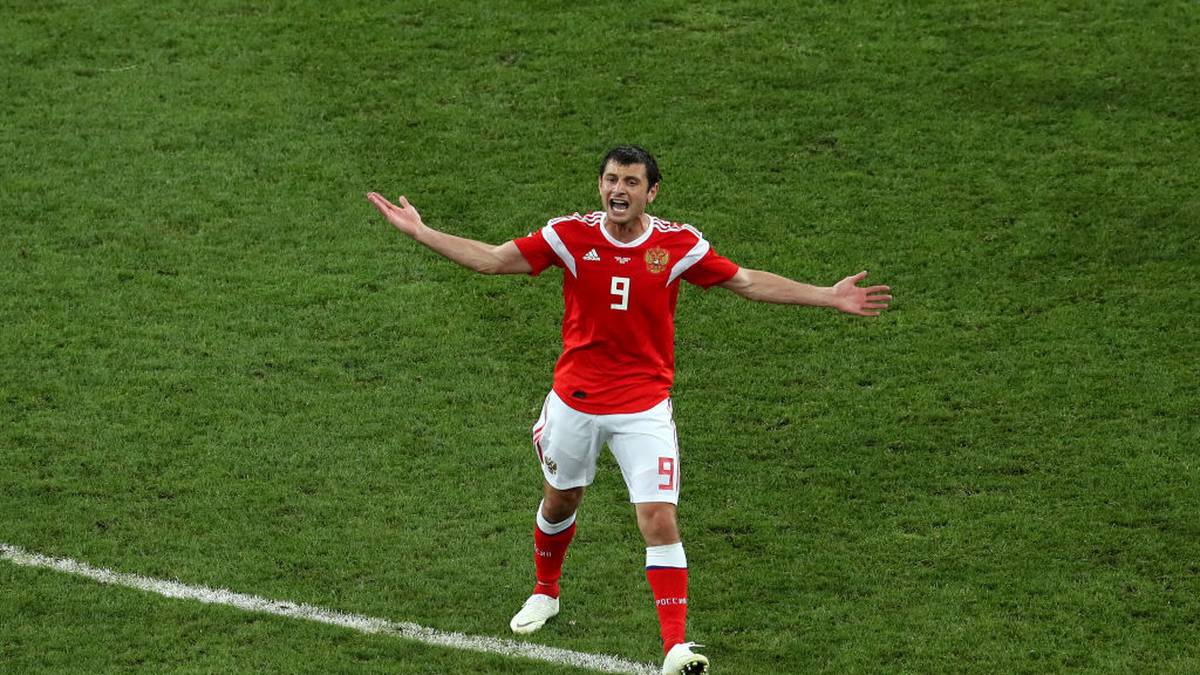 ALAN DZAGOEV (29 Jahre/ZSKA Moskau): Spielt seit 2008 für den Verein aus der Hauptstadt, in der Nationalmannschaft eine feste Größe und einer der Stars im russischen Fußball. Für mehr reichte es nicht, da er sich bei den großen Turnieren nicht nachhaltig in den Vordergrund spielte
