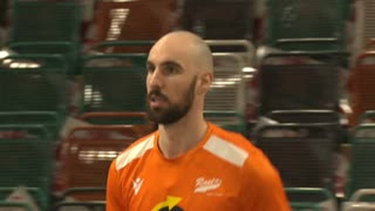Spiel Highlights zu RASTA Vechta - ROSTOCK SEAWOLVES (1) - (0:05 - 3:35)