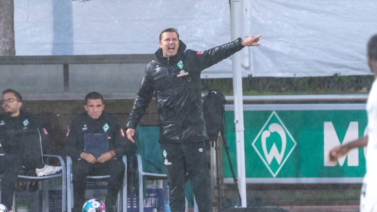 Werders Trainer Florian Kohfeldt hat im Mittelfeld einen Engpass.
