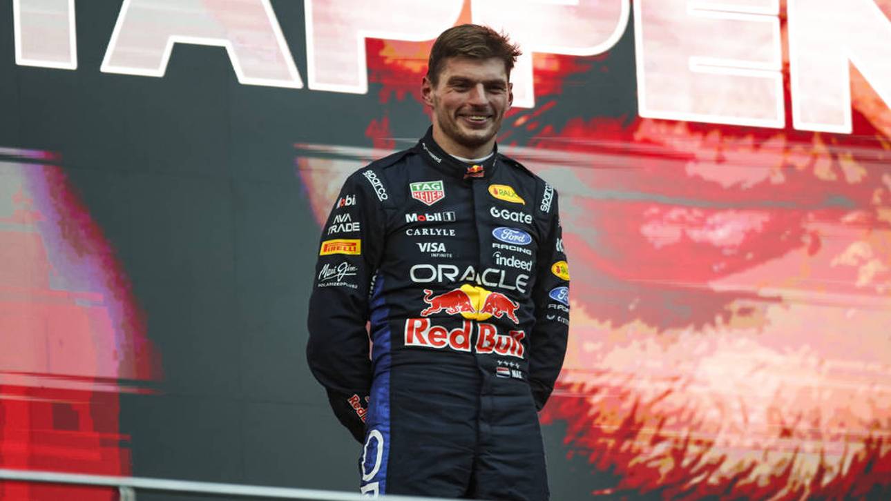 Verstappen muss nach Hymnen-Panne lachen