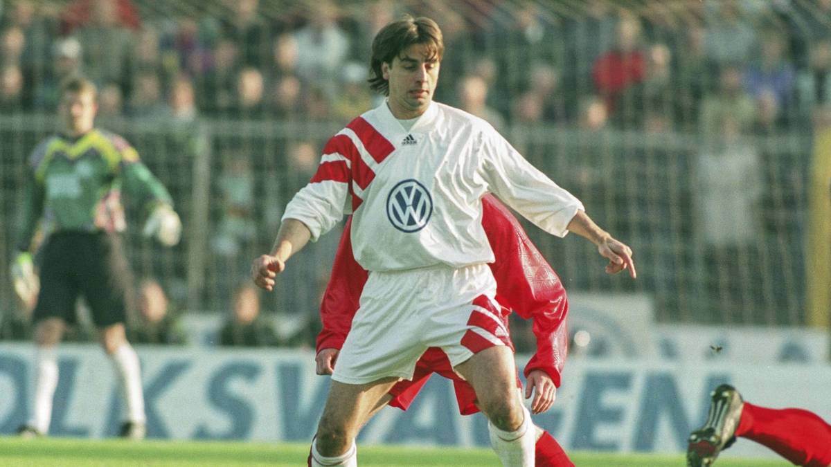 PLATZ 7: Siegfried "Siggi" Reich erzielte 65 Treffer in der ersten Bundesliga, aber auch in der Etage darunter war Reich erfolgreich. Resultat: 95 Tore bei lediglich zwei verschiedenen Vereinen. Hannover 96 (48 Spiele, 36 Tore), VfL Wolfsburg (130 Spiele, 59 Tore)