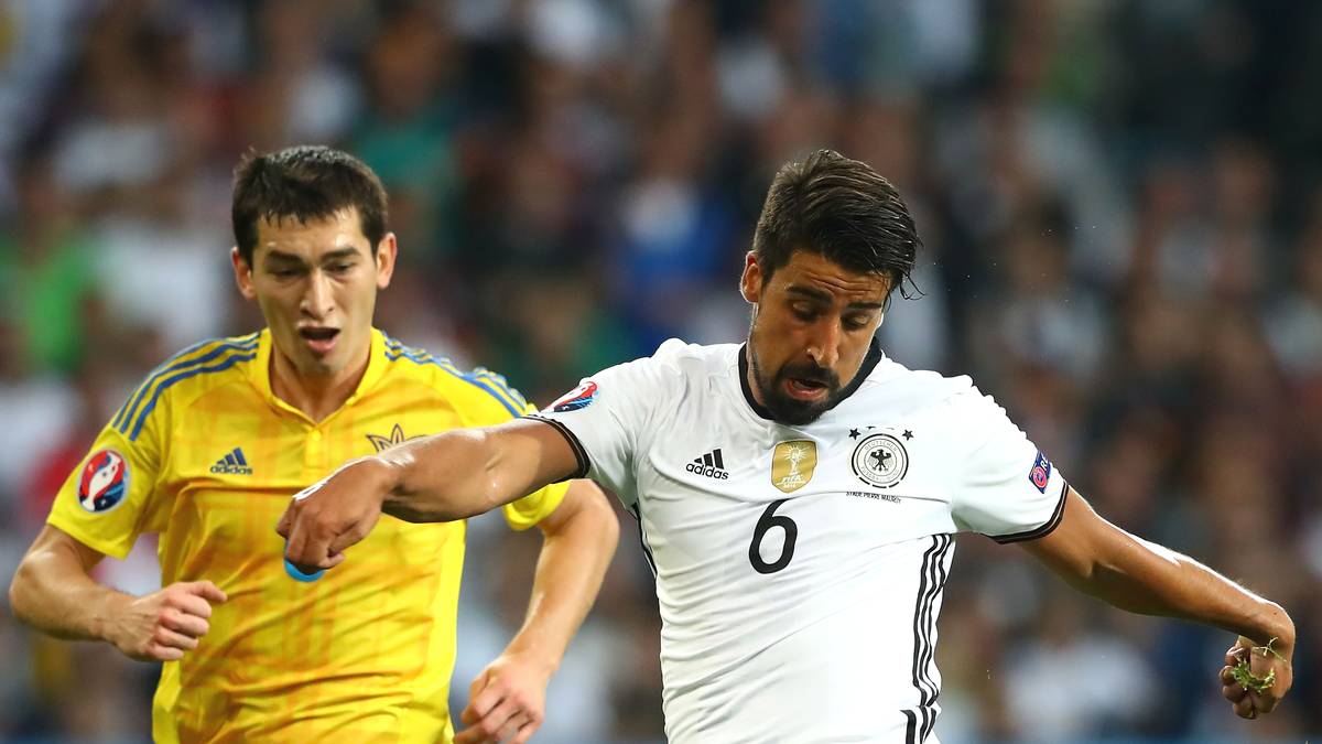 Mit Tatendrang nach vorne. Vergab Mitte der ersten Halbzeit bei einem Vorstoß das mögliche 2:0. Lief unheimlich viel und war aggressiv. In der Defensive wie Kroos aber nicht immer nah genug am Gegner. SPORT1-Note: 2,5