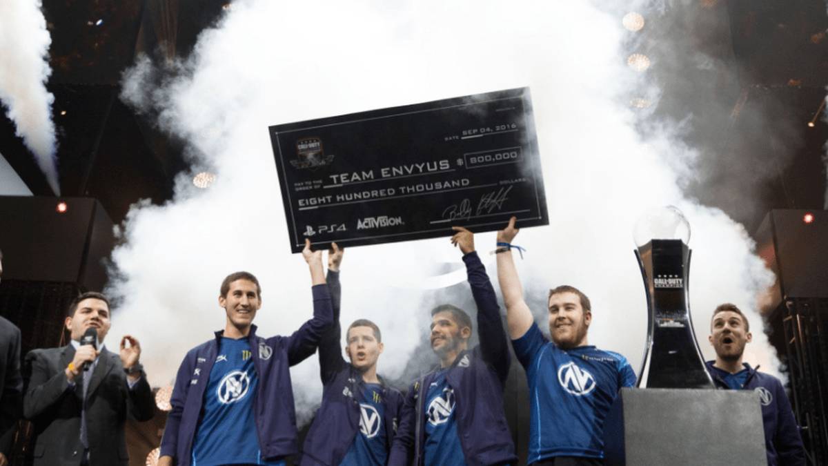 CALL OF DUTY: XP CHAMPIONSHIP 2016 (2 Millionen USD): CoD gehört ebenso zu den Ego-Shooter-Größen. Bei den XP-Championship 2016 in Inglewood, Kalifornien, ging es um zwei Millionen US-Dollar. Team EnVynUS kämpfte sich auf den ersten Platz und sicherte sich 800.000 US-Dollar
