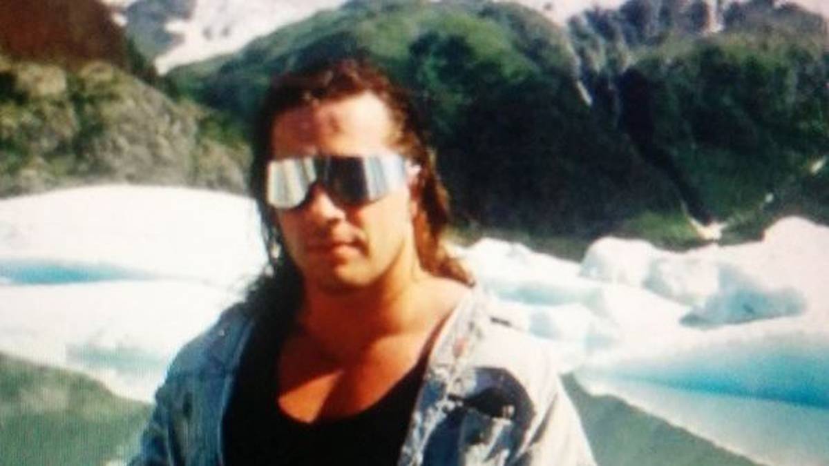 BRET "HITMAN" HART: Nach der Ära Hogan Eckpfeiler der WWF in den Neunzigern, auch in Deutschland, wo Wrestling damals boomte, enorm populär