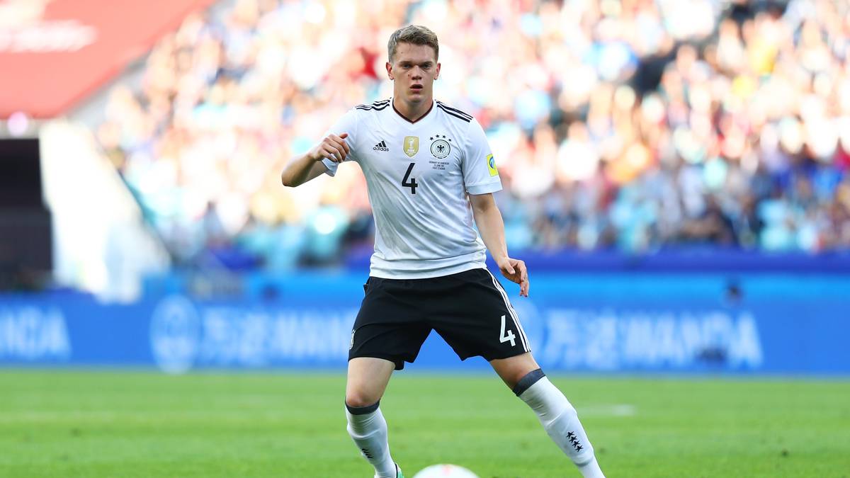 MATTHIAS GINTER: Rechts in der Dreierkette aufgeboten. Defensiv mit einer ordentlichen Vorstellung. Im Spiel nach vorne beschränkte er sich auf Sicherheitspässe. Wurde im Spiel nach vorne deshalb gerne mal außen vor gelassen. SPORT1-Note: 4