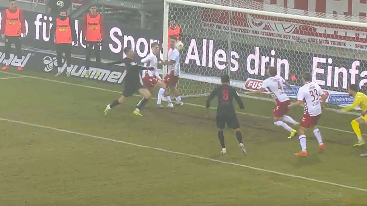 SSV Jahn Regensburg - FC Ingolstadt 04 | Highlights der 3. Liga im Video