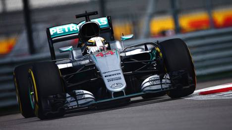 Lewis Hamilton landet im letzten freien Training vor Nico Rosberg