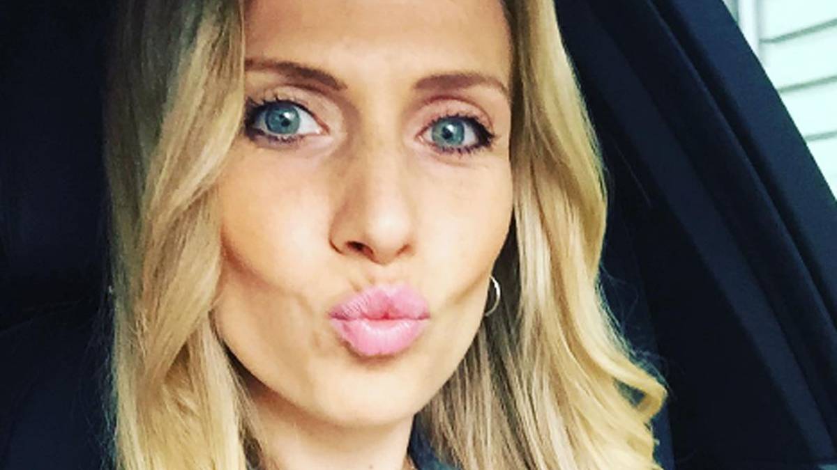 Die 30-Jährige aus Bruntal ist als Schauspielerin aktiv und hatte unter anderem im James-Bond-Film "Casino Royale" eine kleine Rolle 