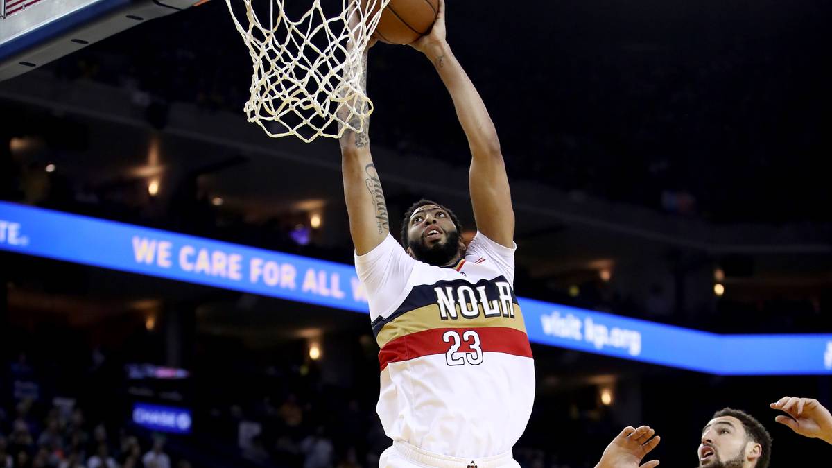 2,4 Blocks und 1,6 Steals im Schnitt sind ebenfalls Top-Zahlen - ein wirklicher Defensiv-Anker ist „AD“ allerdings nicht, dazu ist auch das Verletzungsrisiko beim 2,08-Meter-Mann mit den langen Armen nicht zu unterschätzen