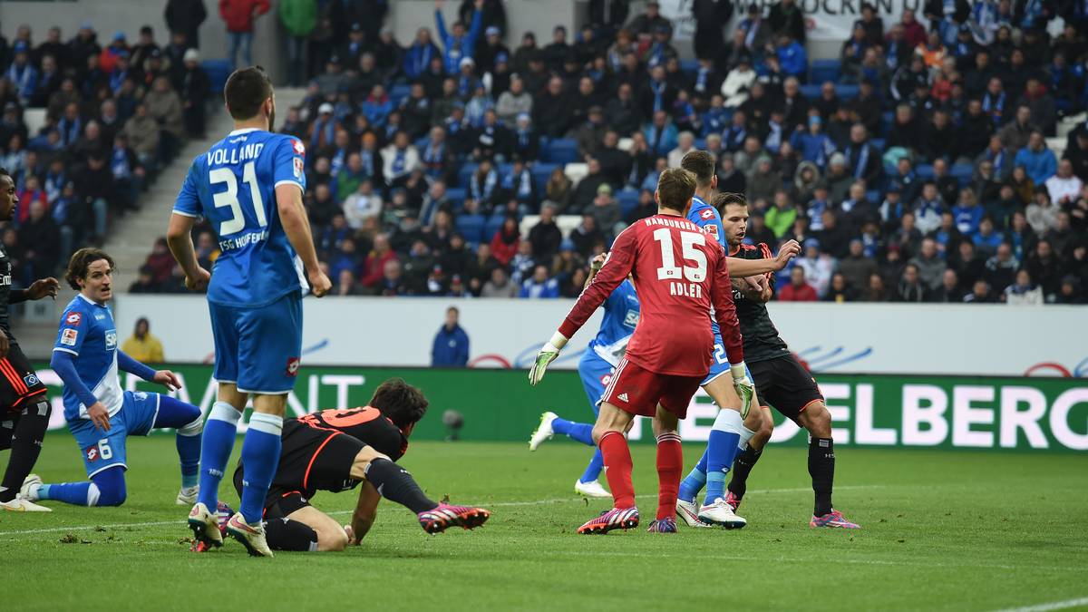 Den 3:0-Endstand erzielt Sebastian Rudy. Der HSV muss sich nun wieder große Sorgen machen