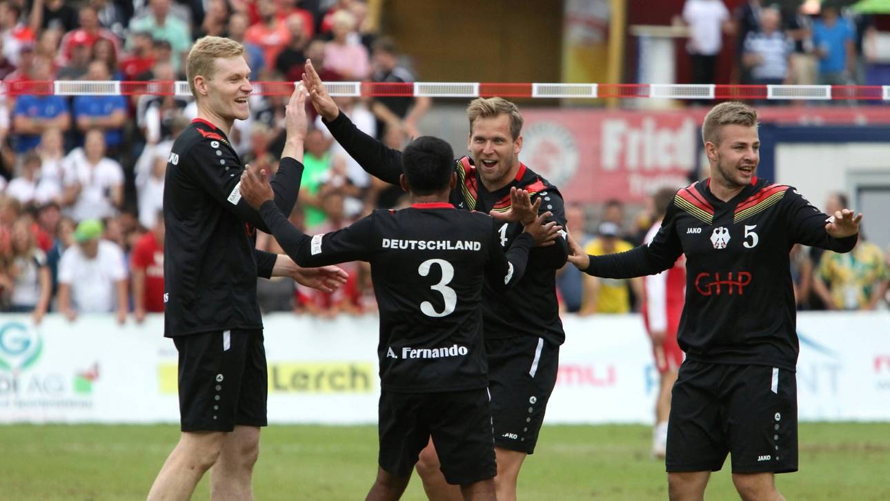 Heim-WM: Faustballer starten mit Sieg