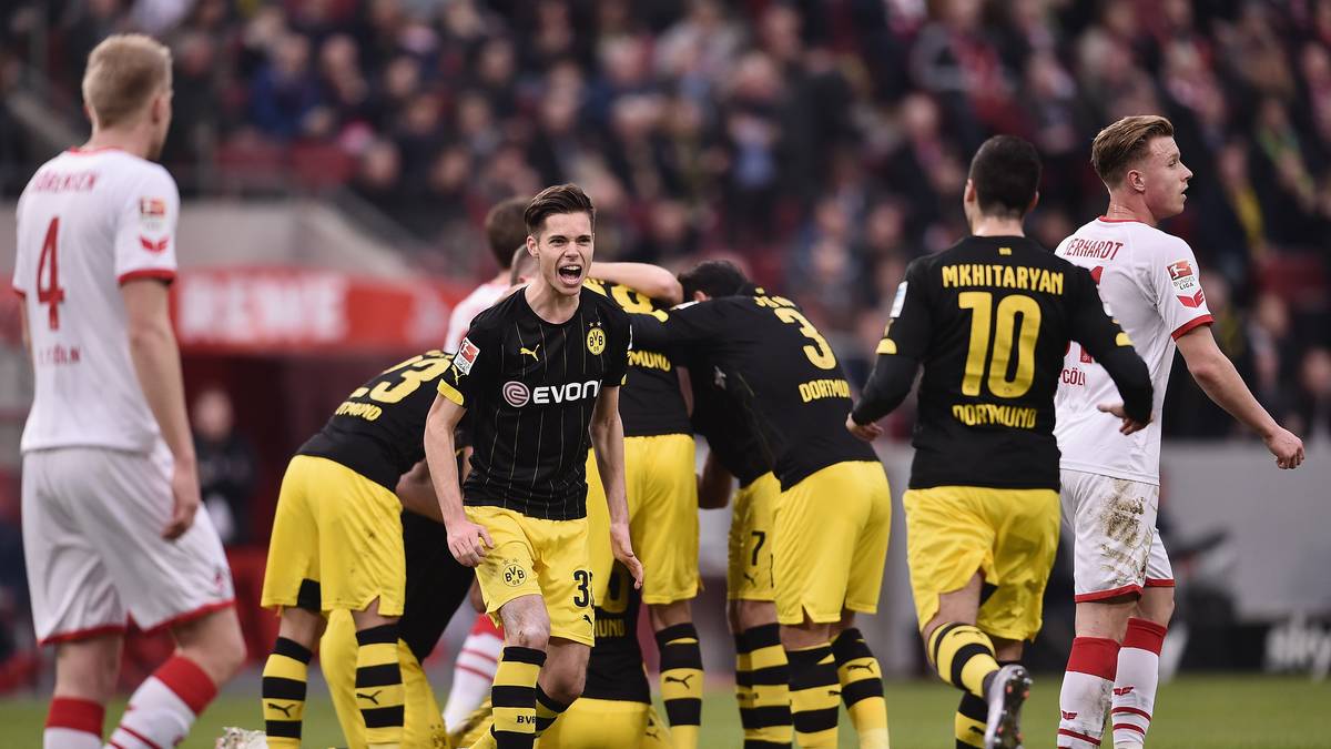 Es ist das erste Saisontor für den Griechen, der anschließend unter einer schwarz-gelben Jubeltraube begraben wird