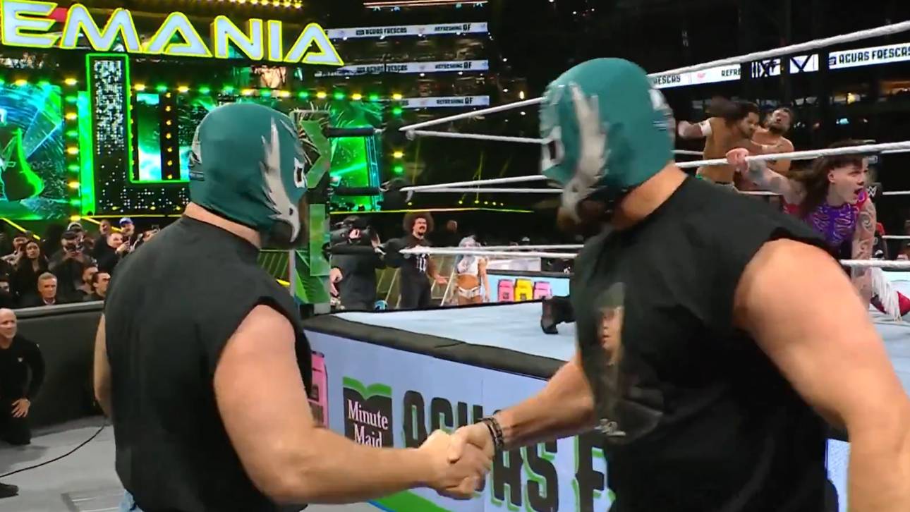 Maskierte Sportidole mischen WWE auf