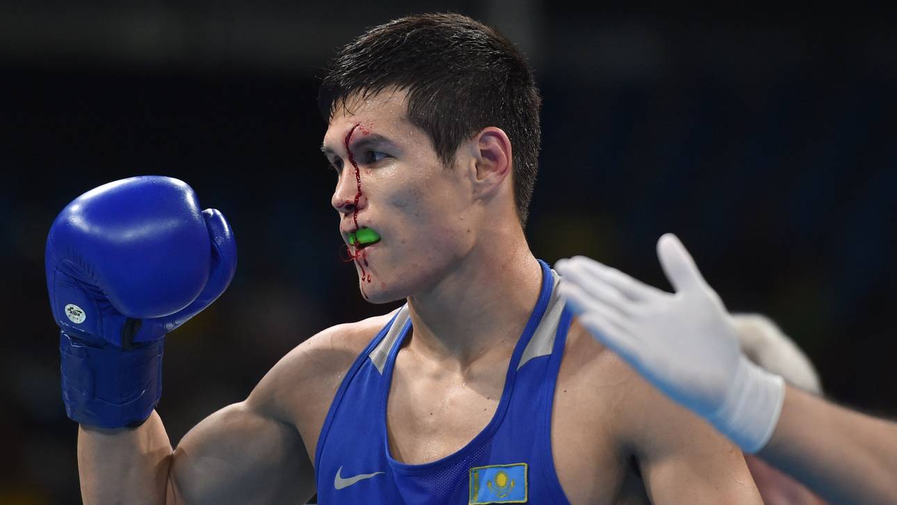 Kasache Jelejussinow holt Gold