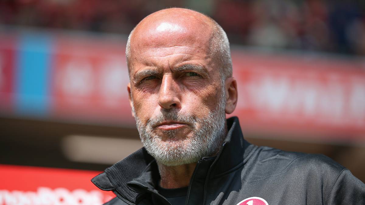 MICHAEL FRONTZECK: Rettete 2014/15 Hannover 96 vor dem Abstieg. Zuletzt beim 1. FC Kaiserslautern an der Linie, konnte dort allerdings den Absturz in die Dritte Liga nicht verhindern. Seit Dezember 2018 ohne Job