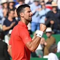 Novak Djokovic steht im Halbfinale von Monte Carlo. Der Weltranglistenerste nimmt dabei erfolgreich Revanche.