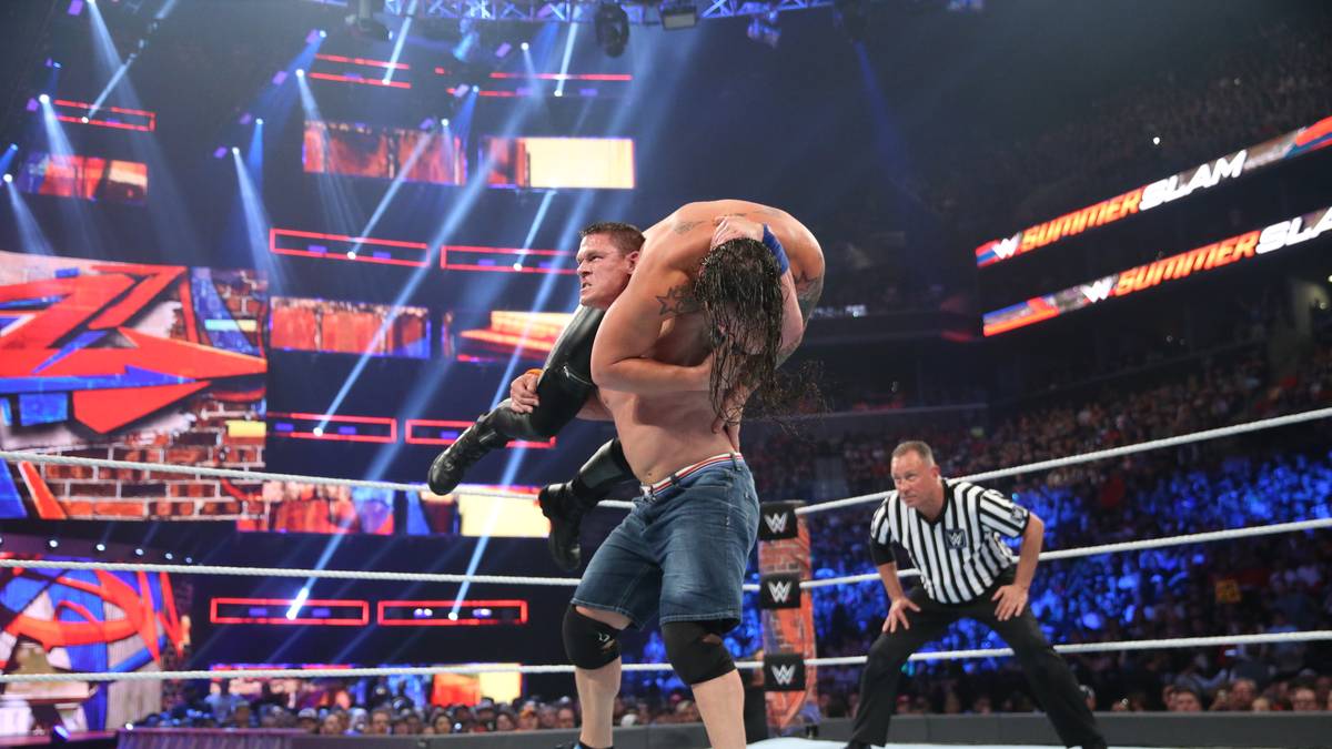 Der WWE-Rekordchamp aber siegt am Ende standesgemäß mit dem Attitude Adjustment