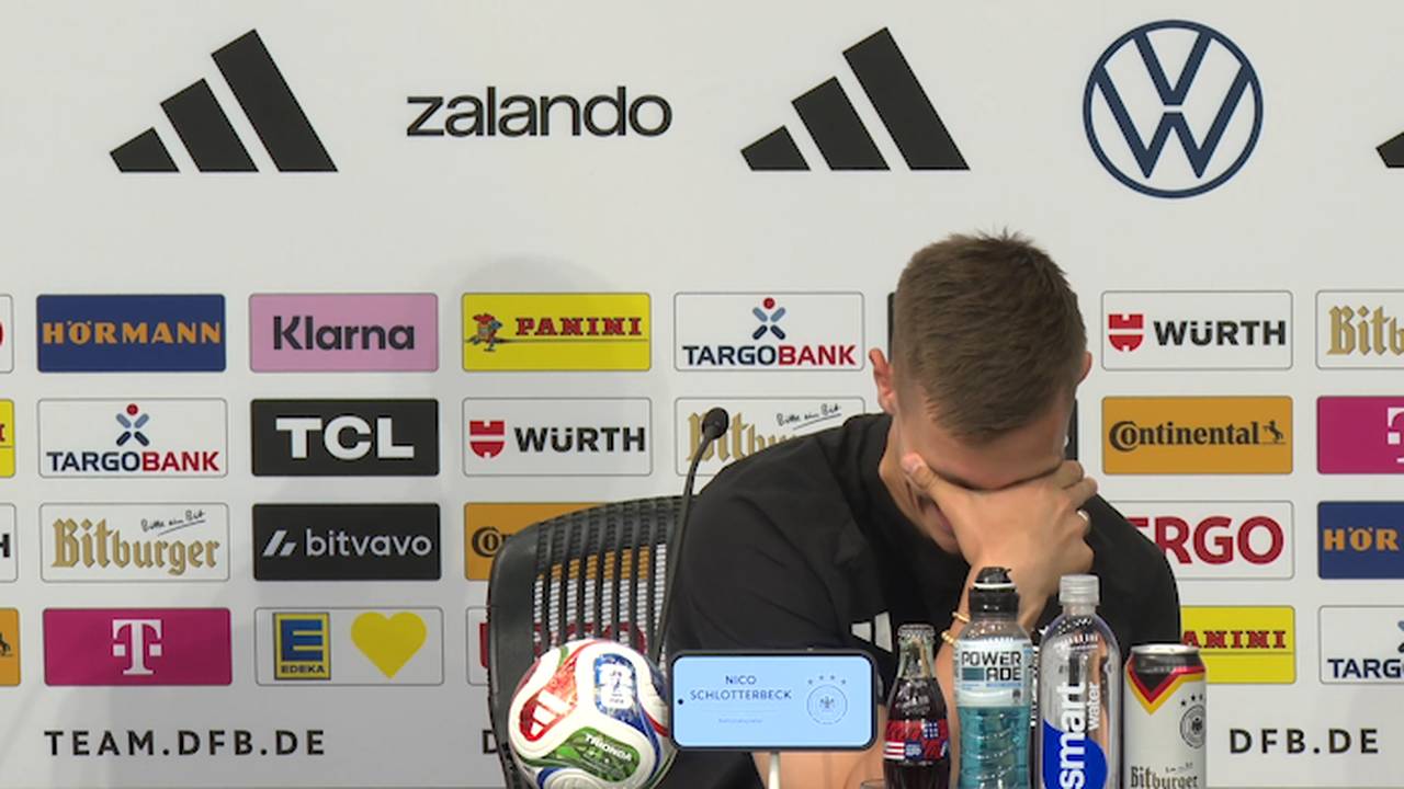 Reporter-Fauxpas: Schlotterbeck lacht Tränen