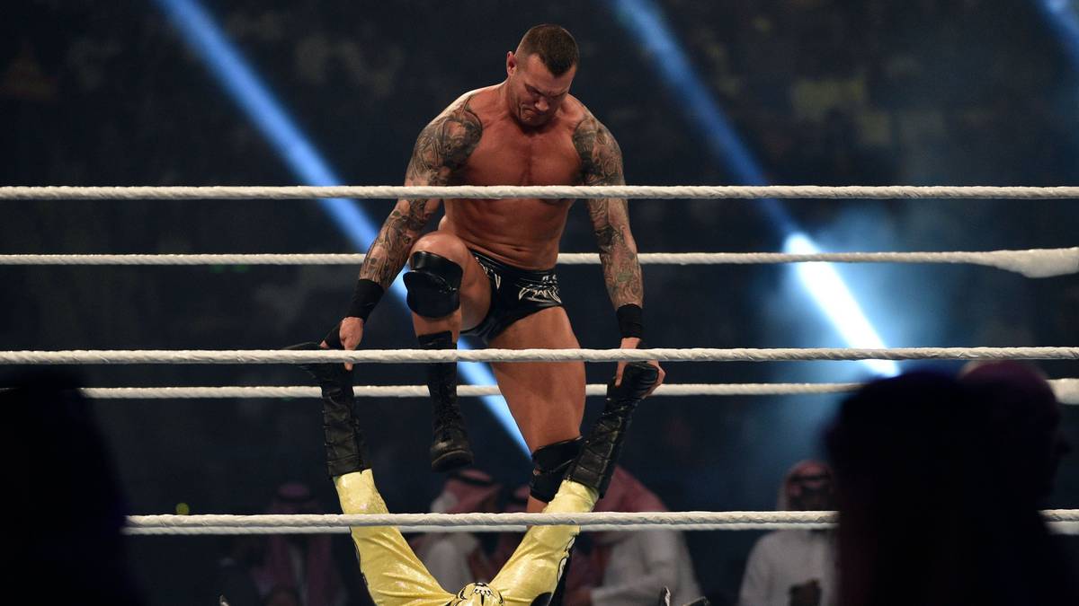 Orton ist WWE dagegen immer treu geblieben, zuletzt mit etwas reduziertem Pensum. Bei den wichtigen Großveranstaltungen ist er jedoch immer da