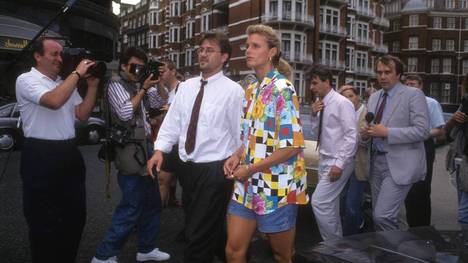 Katrin Krabbe auf dem Weg zur Dopingverhandlung in London 1992