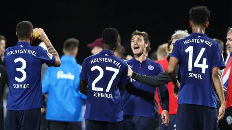Holstein Kiel v 1. FC Magdeburg - Second Bundesliga