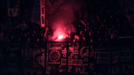 Europa League: Ultras von Eintracht Frankfurt üben Selbstkritik nach Pyro-Ärger, Fans der Frankfurter Eintracht haben gegen Inter Mailand wieder gezündelt